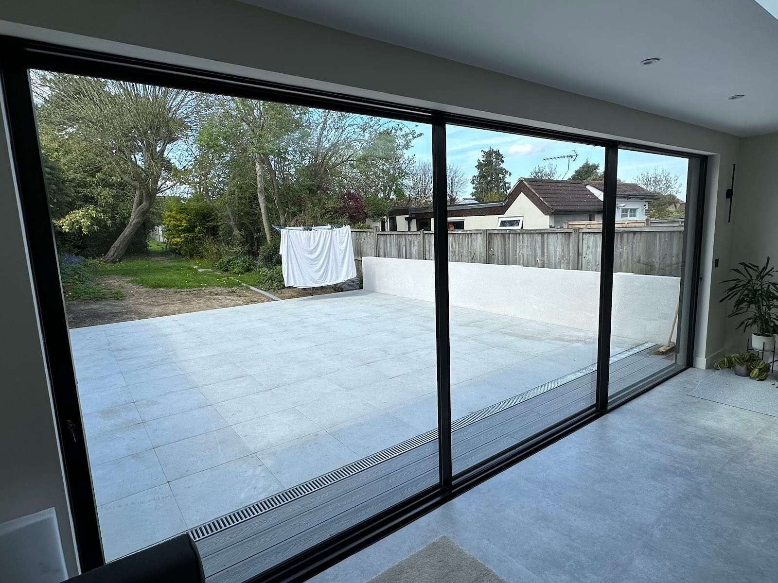 Anthracite sliding doors to patio, by Austral Glazing Ltd